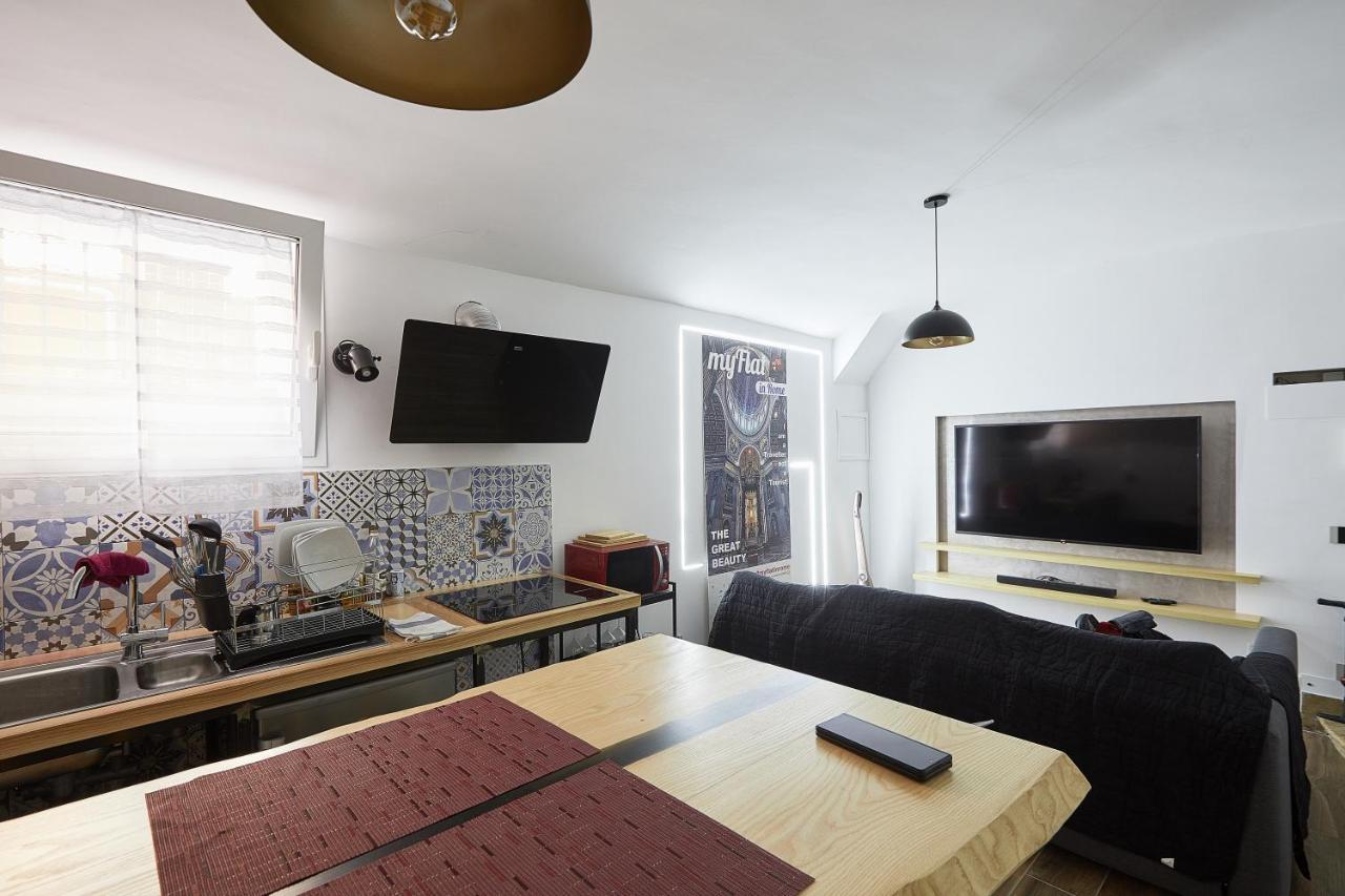 Cozy Apartment In Style In Citycentre - Myflat In Roma Eksteriør bilde